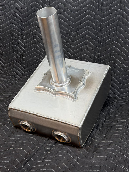 JE Speed Filtered Breather Tank